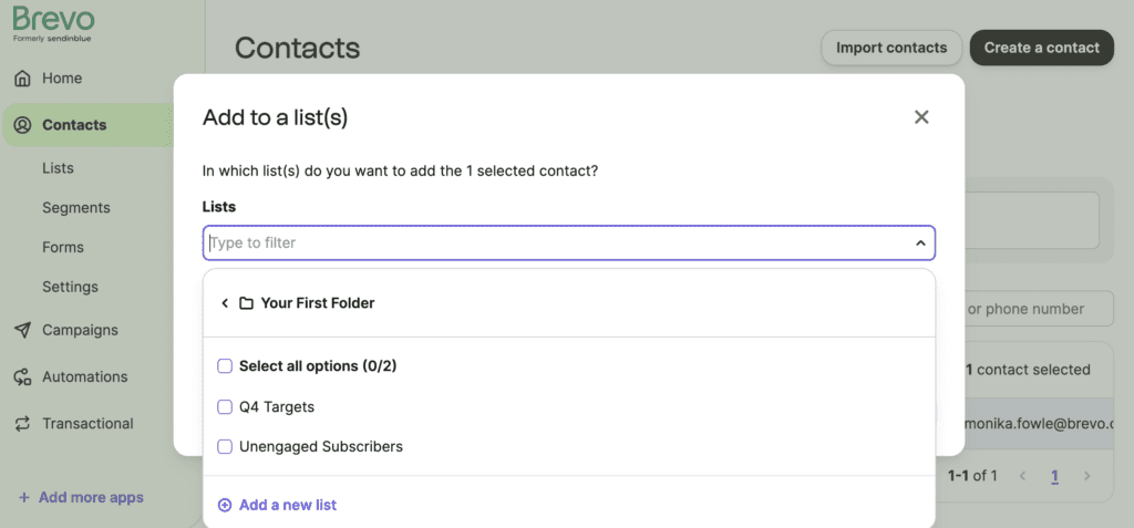 إضافة جهة اتصال إلى قائمة تسمى "أهداف Q4" في برنامج Brevo للتسويق عبر البريد الإلكتروني.