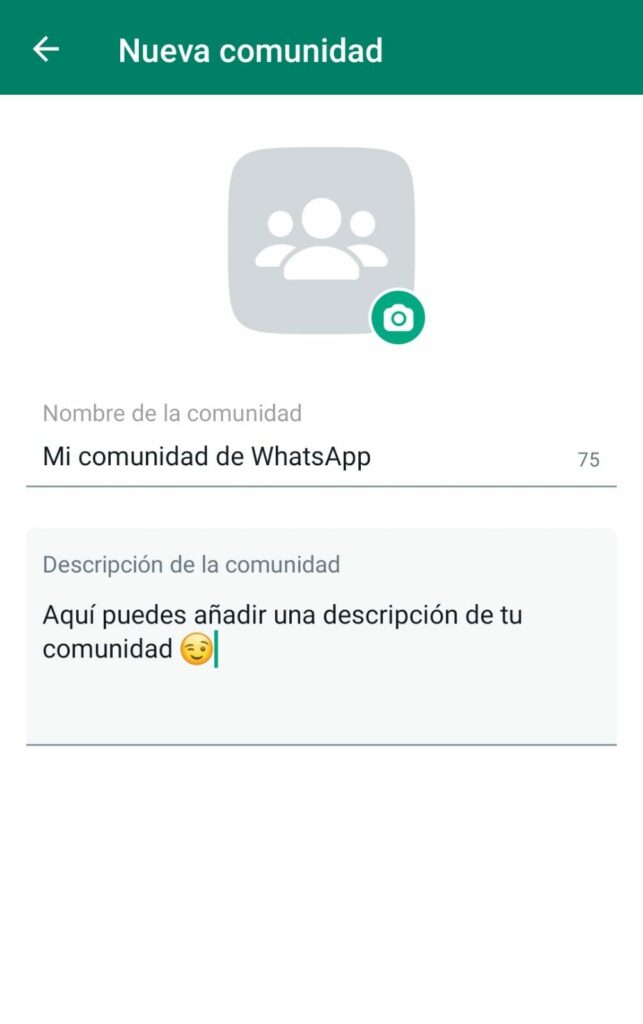 Primer paso para configurar una comunidad de WhatsApp: nombre y descripción.