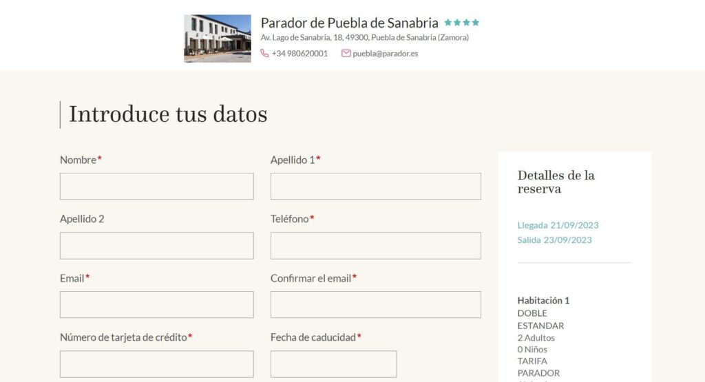 Ejemplo de formulario de contacto Paradores