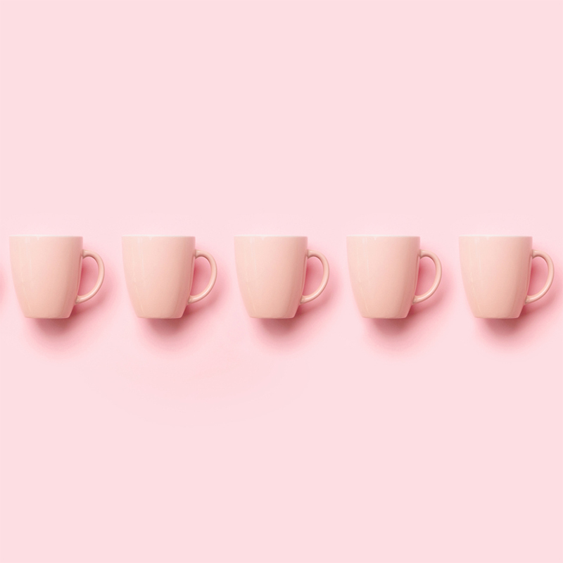 Row-with-pink-cups